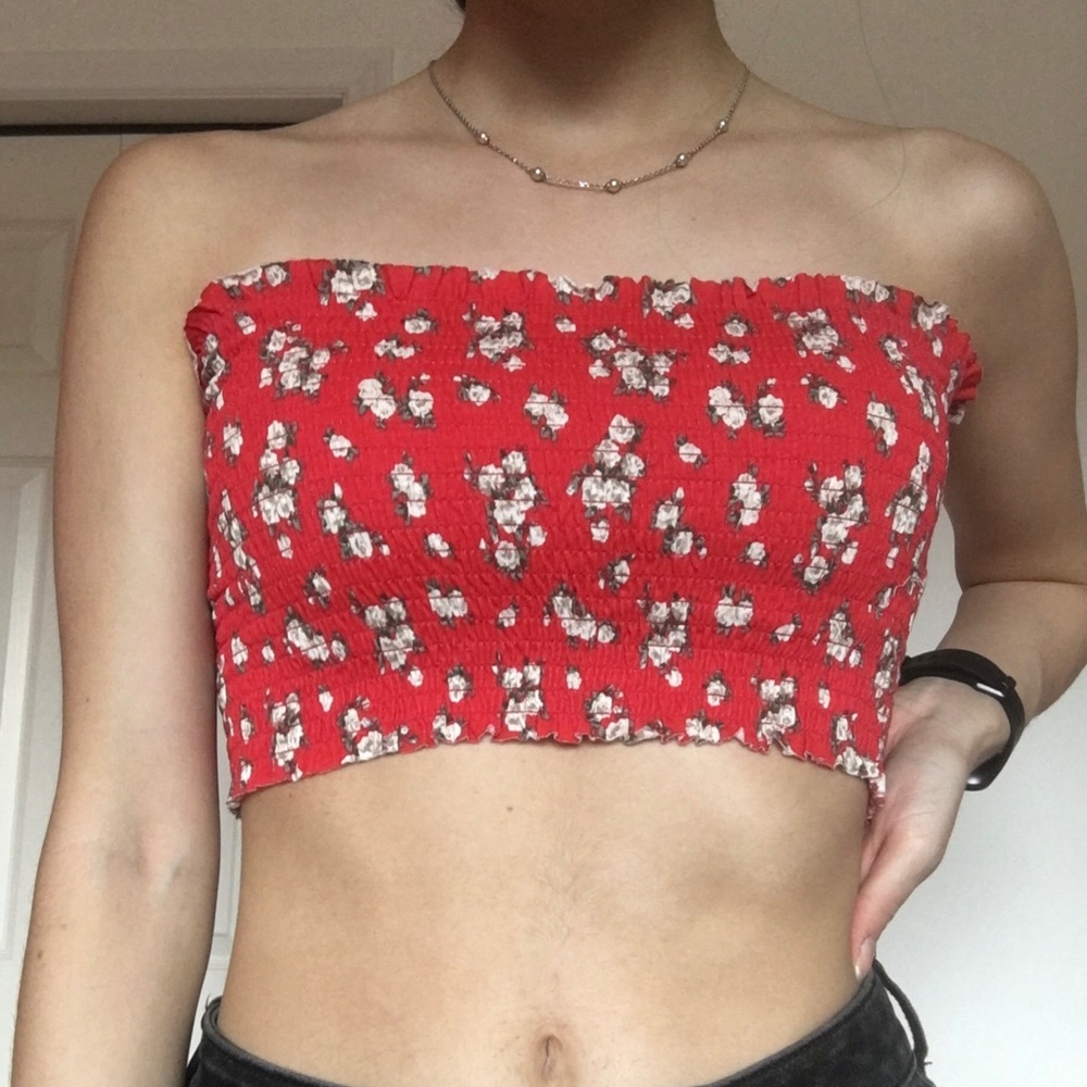 💍free with purchase Red floral frilly tube top